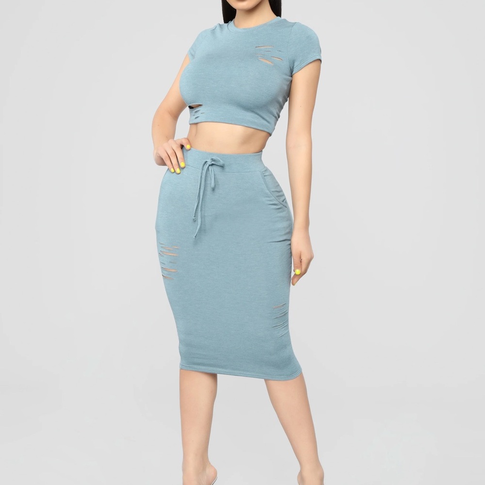 Fashion Nova T-Shirt and Skirt Set